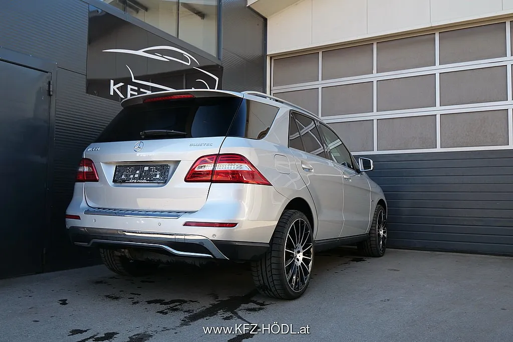 Mercedes-Benz ML 350 BlueTEC 4MATIC Aut. DPF Image 2