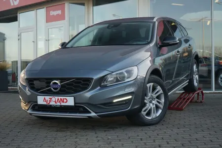 Volvo V60 Cross Country D4 AWD Plus... 