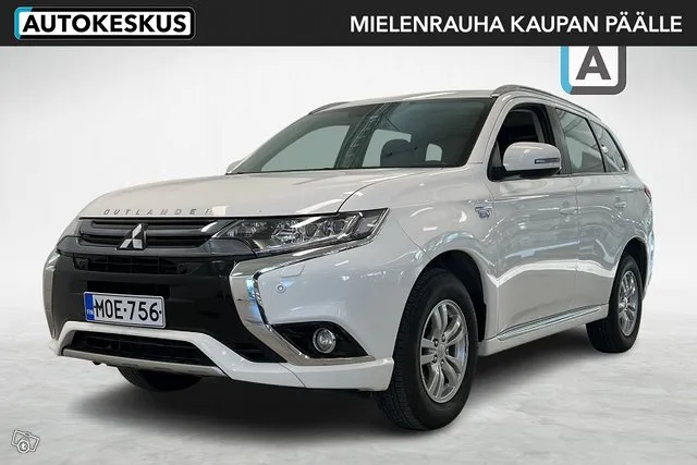 Mitsubishi Outlander Intense Business 4WD 5P *Lämmitettävä ratti / Tutkat* - Autohuumakorko 1,99%+kulut - Image 1